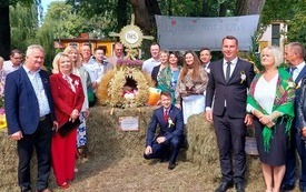 Dożynki Parafialne w Stanowiskach &ndash; święto tradycji i wsp&oacute;lnoty 3