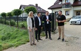 Pierwszy krok do budowy chodnika przy ul. 1-go Maja w Kluczewsku 4