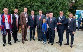 Wieniec z powiatu włoszczowskiego na dożynkach prezydenckich w Warszawie  12