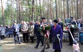 Pękowiec &ndash; pamięć, historia, wsp&oacute;lnota 26