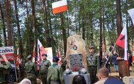 Pękowiec &ndash; pamięć, historia, wsp&oacute;lnota 42