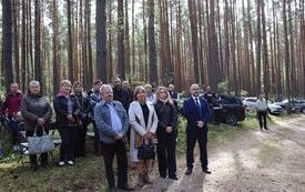 Pękowiec &ndash; pamięć, historia, wsp&oacute;lnota 52