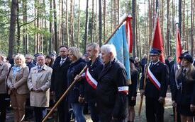 Pękowiec &ndash; pamięć, historia, wsp&oacute;lnota 63