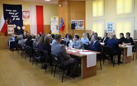 Uroczyste wręczenie nagr&oacute;d Starosty dla nauczycieli  16