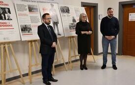Młodzież I LO na wyjątkowej lekcji o Niepodległej 10
