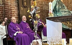 Delegacja z powiatu włoszczowskiego wzięła udział w poruszającej  uroczystości religijno-patriotycznej w Gdańsku 14