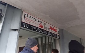 Delegacja z powiatu włoszczowskiego wzięła udział w poruszającej  uroczystości religijno-patriotycznej w Gdańsku 19