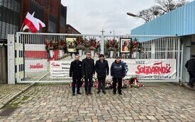 Delegacja z powiatu włoszczowskiego wzięła udział w poruszającej  uroczystości religijno-patriotycznej w Gdańsku 23