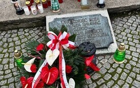 Delegacja z powiatu włoszczowskiego wzięła udział w poruszającej  uroczystości religijno-patriotycznej w Gdańsku 26