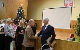 Spotkanie pożegnalno-podsumowujące pracę Pana Sławomira Krzysztofi&not;ka &ndash; człowieka z misją i pasją dla oświaty 10