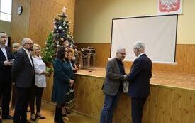 Spotkanie pożegnalno-podsumowujące pracę Pana Sławomira Krzysztofi&not;ka &ndash; człowieka z misją i pasją dla oświaty 17