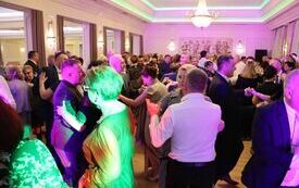 Koła Gospodyń Wiejskich, Stowarzyszenia i Kluby Seniora z terenu powiatu włoszczowskiego wspaniale bawiły się podczas Zabawy Karnawałowej 49