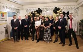 Koła Gospodyń Wiejskich, Stowarzyszenia i Kluby Seniora z terenu powiatu włoszczowskiego wspaniale bawiły się podczas Zabawy Karnawałowej 56