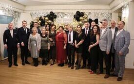 Koła Gospodyń Wiejskich, Stowarzyszenia i Kluby Seniora z terenu powiatu włoszczowskiego wspaniale bawiły się podczas Zabawy Karnawałowej 65