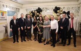 Koła Gospodyń Wiejskich, Stowarzyszenia i Kluby Seniora z terenu powiatu włoszczowskiego wspaniale bawiły się podczas Zabawy Karnawałowej 66