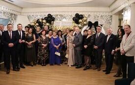 Koła Gospodyń Wiejskich, Stowarzyszenia i Kluby Seniora z terenu powiatu włoszczowskiego wspaniale bawiły się podczas Zabawy Karnawałowej 72