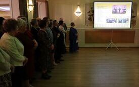 Koła Gospodyń Wiejskich, Stowarzyszenia i Kluby Seniora z terenu powiatu włoszczowskiego wspaniale bawiły się podczas Zabawy Karnawałowej 75