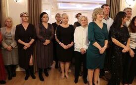 Koła Gospodyń Wiejskich, Stowarzyszenia i Kluby Seniora z terenu powiatu włoszczowskiego wspaniale bawiły się podczas Zabawy Karnawałowej 81