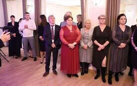 Koła Gospodyń Wiejskich, Stowarzyszenia i Kluby Seniora z terenu powiatu włoszczowskiego wspaniale bawiły się podczas Zabawy Karnawałowej 82