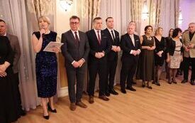 Koła Gospodyń Wiejskich, Stowarzyszenia i Kluby Seniora z terenu powiatu włoszczowskiego wspaniale bawiły się podczas Zabawy Karnawałowej 88