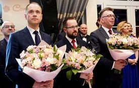 Cztery polonezy i walc. Ponad 180 maturzyst&oacute;w &bdquo;Sikorskiego&rdquo; z Włoszczowy miało sw&oacute;j wielki bal studni&oacute;wkowy w Camelii 67