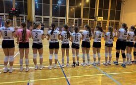 UKS Victoria Włoszczowa Wicemistrzem Wojew&oacute;dztwa Świętokrzyskiego w Piłce Siatkowej Juniorek Młodszych w sezonie 2025/2026 2