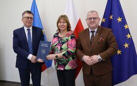 Nieodpłatne przekazanie sprzętu komputerowego w ramach wskaźnika C15G &bdquo;Nowe komputery przenośne (laptopy, laptopy przeglądarkowe i tablety)  do dyspozycji uczni&oacute;w&rdquo; 5