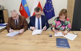 Nieodpłatne przekazanie sprzętu komputerowego w ramach wskaźnika C15G &bdquo;Nowe komputery przenośne (laptopy, laptopy przeglądarkowe i tablety)  do dyspozycji uczni&oacute;w&rdquo; 6