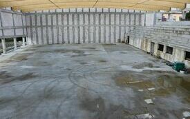 Trwa montaż konstrukcji dachu na wielofunkcyjnej hali sportowej  przy I LO we Włoszczowie 5