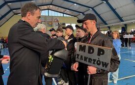 We Włoszczowie odbyły się Halowe Wojew&oacute;dzkie  Młodzieżowe Zawody Sportowo-Pożarnicze  11