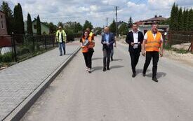 Trwa przebudowa 2 051 mb drogi powiatowej w Cieślach 7