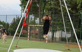 Powiatowy Dzień Dziecka z mn&oacute;stwem cyrkowych pokaz&oacute;w  20