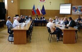 XXX sesja Rady Powiatu Włoszczowskiego &ndash; wotum zaufania i absolutorium dla Zarządu Powiatu 16