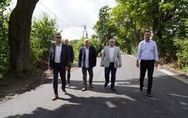 Wizytacja najdroższej inwestycji drogowej Powiatu Włoszczowskiego. Odcinek Moskorzew&ndash;Dzierzg&oacute;w z pierwszą warstwą asfaltu 7