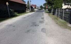 Jeszcze w tym roku Powiat przebuduje blisko 1,9 km drogi  na odcinku Czarnca - Kąty 3
