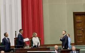 Mija rok od zaprzysiężenia Prezydenta RP Karola Nawrockiego 2