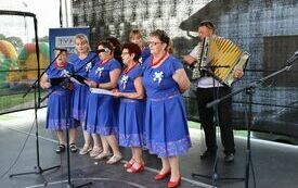 Występ koła gospodyń wiejskich Skociszewianki ze Skociszew
