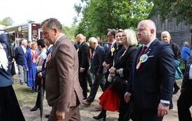 Delegacja z Powiatu Włoszczowskiego na XXVI Świętokrzyskich Dożynkach Wojew&oacute;dzkich w Tokarni 36