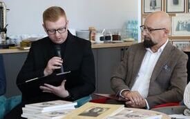 Czytano &bdquo;Dziady&rdquo; Adama Mickiewicza 16