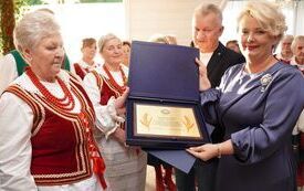 50 lat śpiewają Panu Bogu na chwałę i ku radości ludzi. Złoty jubileusz najstarszego zespołu ludowego w powiecie włoszczowskim &ndash; &bdquo;Złotego Kłosa&rdquo; z Secemina 20