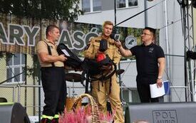 Piękne stoiska i pyszne potrawy na II Darach Las&oacute;w Powiatu Włoszczowskiego  56