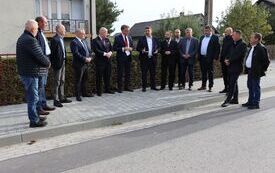 Mieszkańcy Żelisławic mają nowy chodnik 8