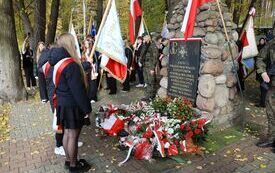 82. rocznica zwycięskiej bitwy pod Chotowem.  Oddano hołd poległym żołnierzom Armii Krajowej majora Eugeniusza Kaszyńskiego &bdquo;Nurta&rdquo;. 16