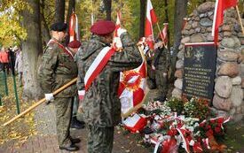 82. rocznica zwycięskiej bitwy pod Chotowem.  Oddano hołd poległym żołnierzom Armii Krajowej majora Eugeniusza Kaszyńskiego &bdquo;Nurta&rdquo;. 23