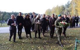 82. rocznica zwycięskiej bitwy pod Chotowem.  Oddano hołd poległym żołnierzom Armii Krajowej majora Eugeniusza Kaszyńskiego &bdquo;Nurta&rdquo;. 45