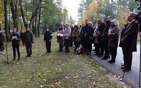 82. rocznica zwycięskiej bitwy pod Chotowem.  Oddano hołd poległym żołnierzom Armii Krajowej majora Eugeniusza Kaszyńskiego &bdquo;Nurta&rdquo;. 66