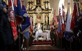 82. rocznica zwycięskiej bitwy pod Chotowem.  Oddano hołd poległym żołnierzom Armii Krajowej majora Eugeniusza Kaszyńskiego &bdquo;Nurta&rdquo;. 113