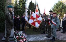 82. rocznica zwycięskiej bitwy pod Chotowem.  Oddano hołd poległym żołnierzom Armii Krajowej majora Eugeniusza Kaszyńskiego &bdquo;Nurta&rdquo;. 157