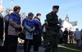 82. rocznica zwycięskiej bitwy pod Chotowem.  Oddano hołd poległym żołnierzom Armii Krajowej majora Eugeniusza Kaszyńskiego &bdquo;Nurta&rdquo;. 164