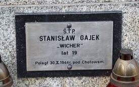 82. rocznica zwycięskiej bitwy pod Chotowem.  Oddano hołd poległym żołnierzom Armii Krajowej majora Eugeniusza Kaszyńskiego &bdquo;Nurta&rdquo;. 189